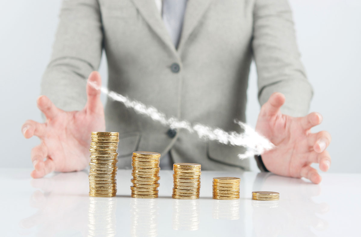 Τα δεινά της κρίσης και η δίκαιη κατανομή των ευθυνών