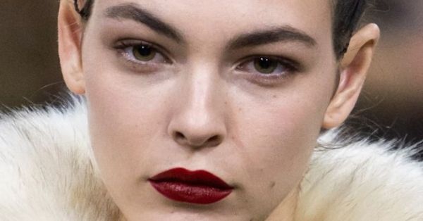 ΤΑΣΗ : Matte red is the new black