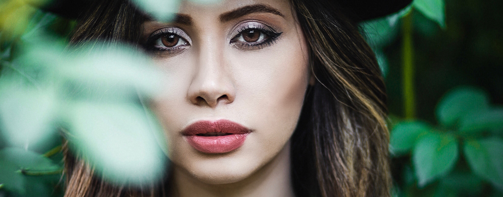 Όμορφες σε κάθε ηλικία: 6 makeup &hair looks που πρέπει να υιοθετήσετε στα 40