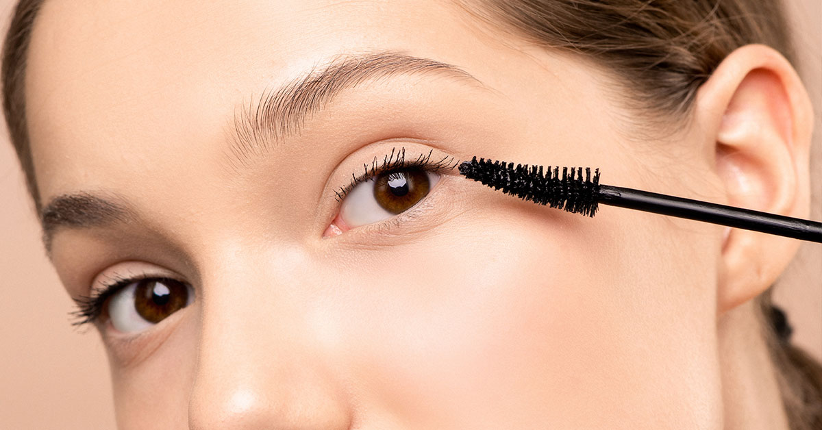 eyelashes mascara