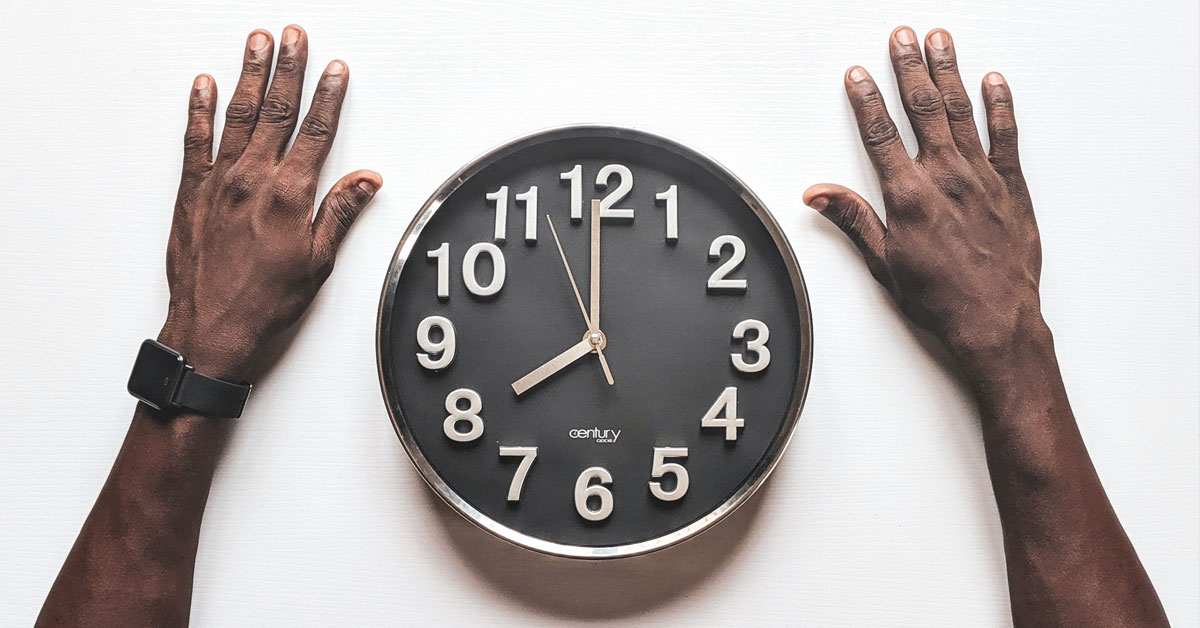 clock on a plate fasting