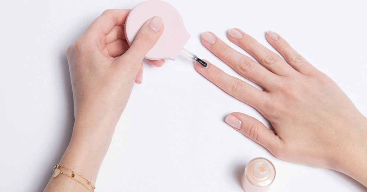 nude nails