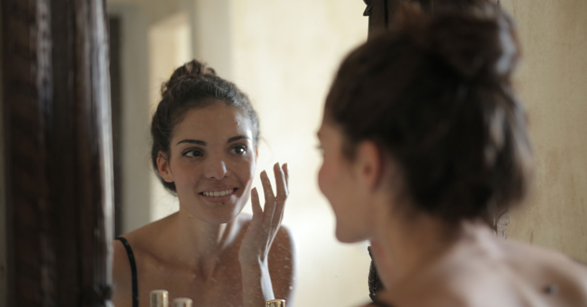 mirror lady