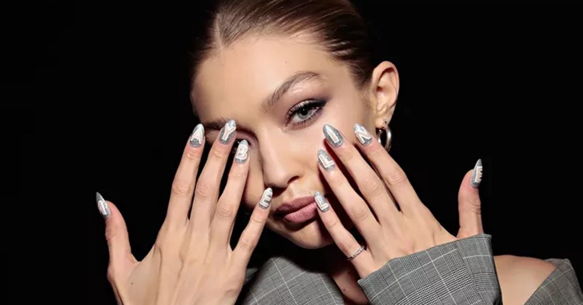 nails