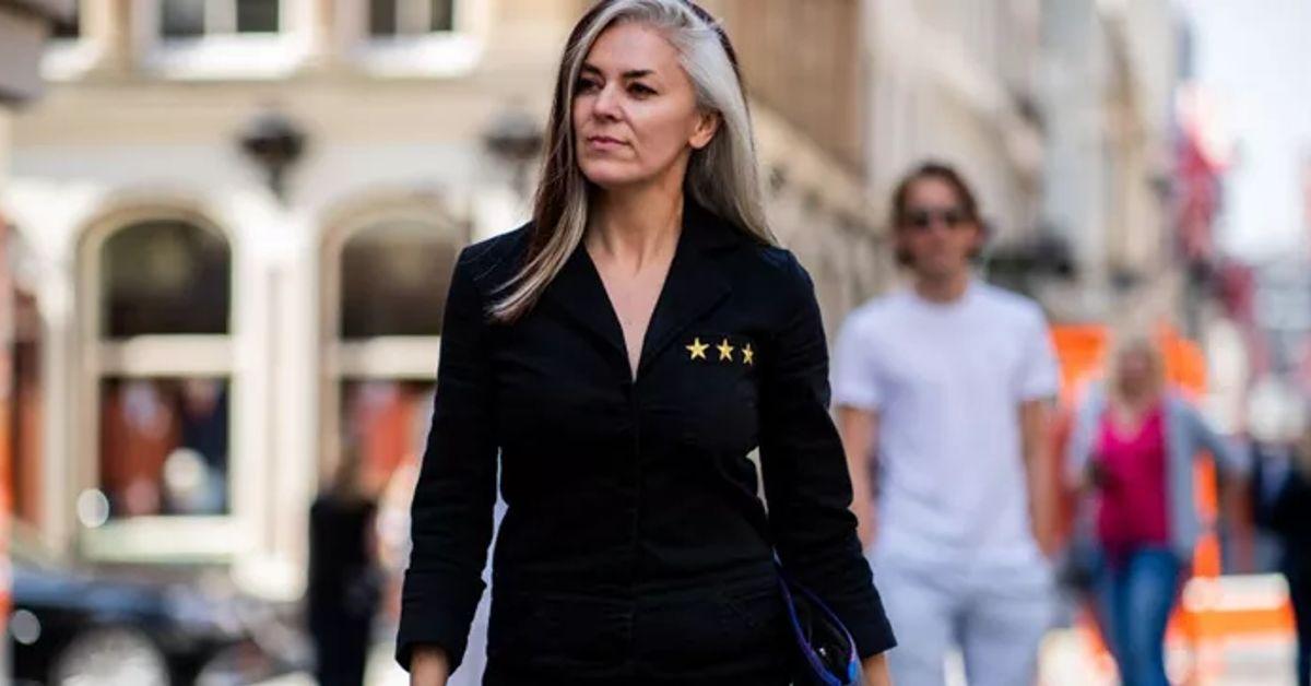 older woman 34