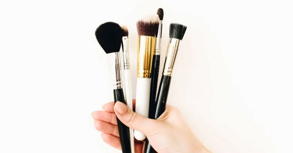 makeup-brushes