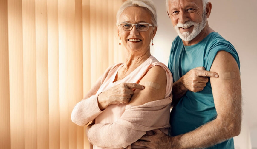 elder-couple-vaccination