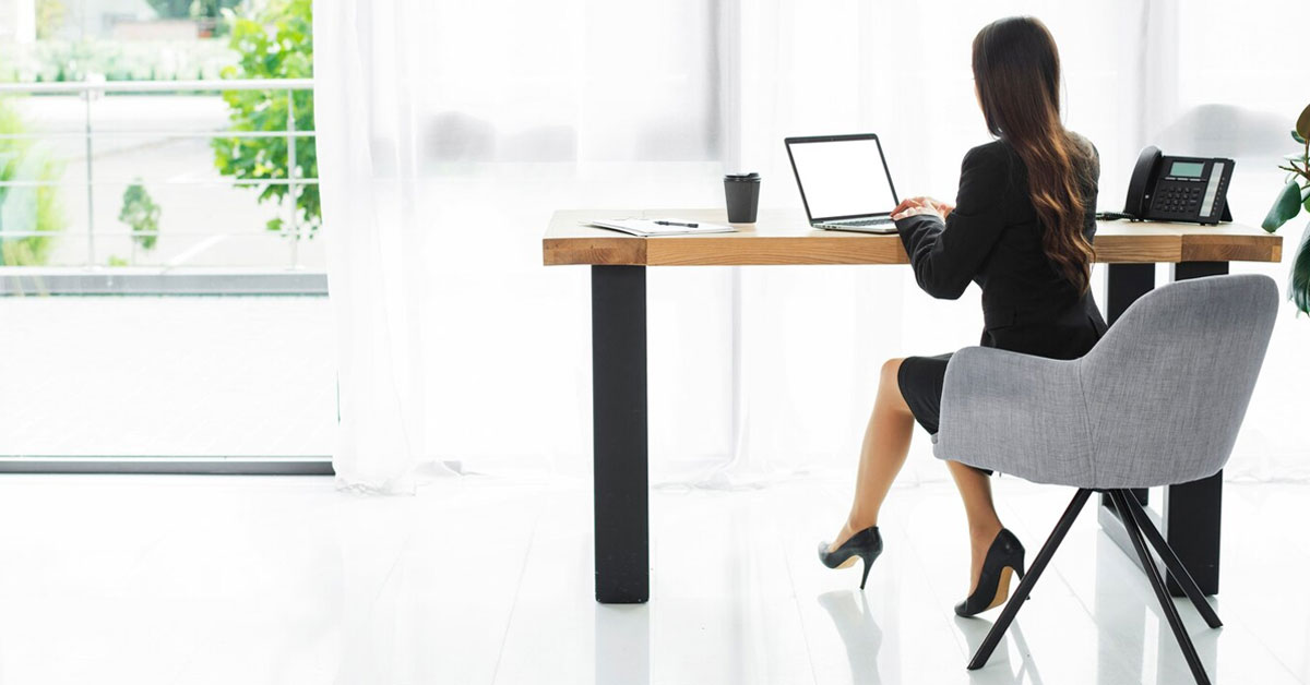 woman-office