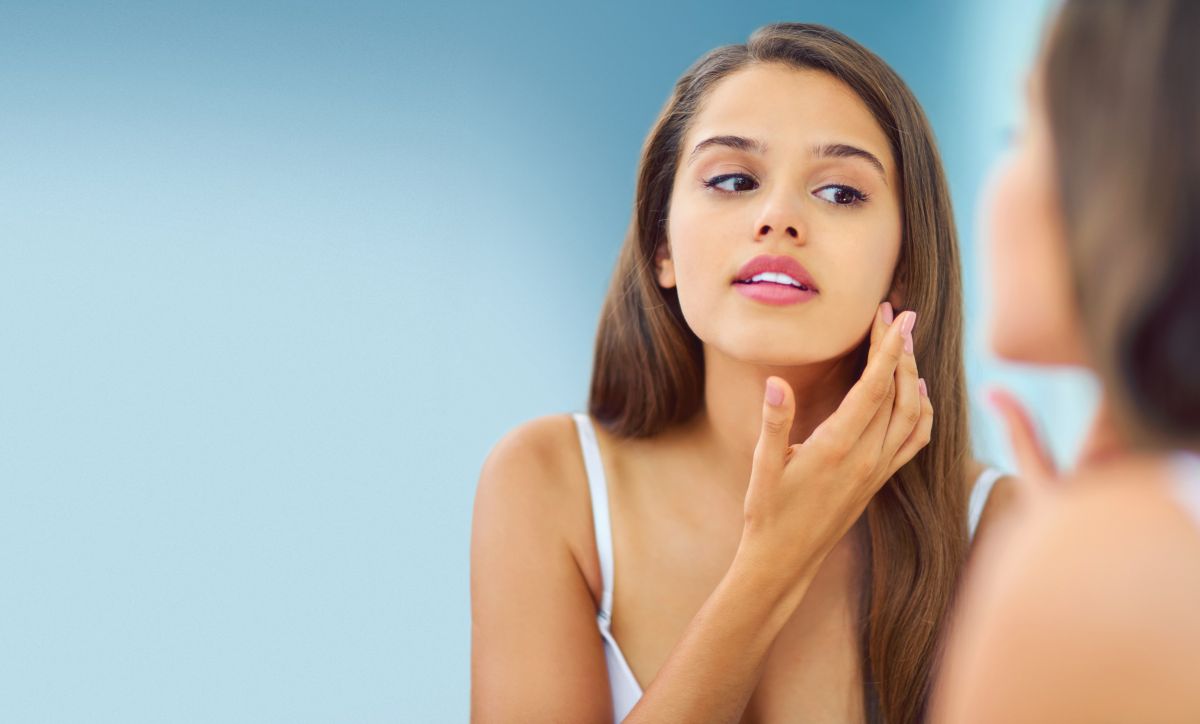 Ακμή:  Είδη, πρόληψη και αντιμετώπιση με καλλυντικά  και ιατρικές θεραπείες